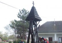 Felújították a haranglábat az alsóvárosi temetőben